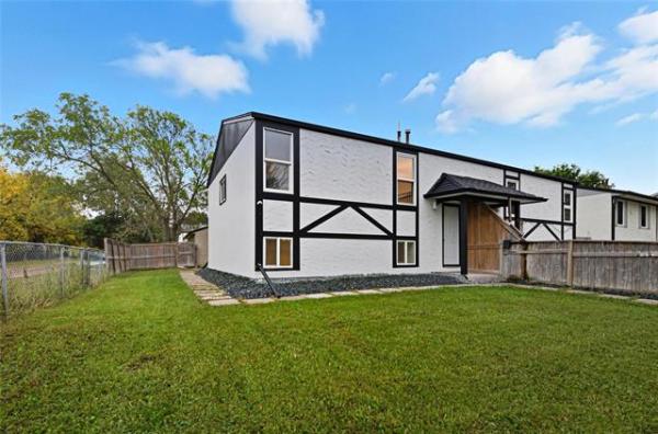 Home Photo - 813 Louelda Street