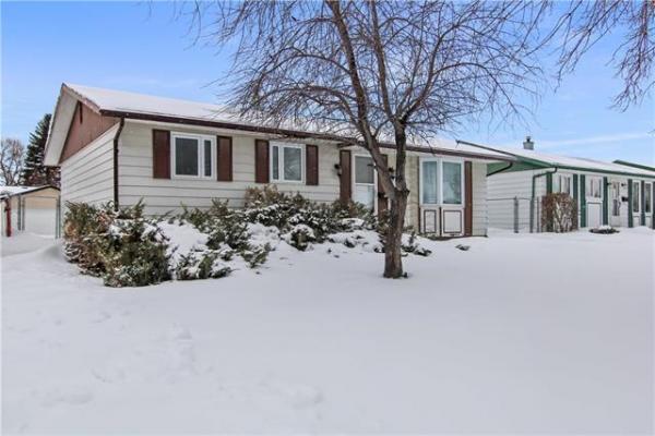 124 Bentley Street, R2R 1K8, 3 Bedroom for sale North West Winnipeg