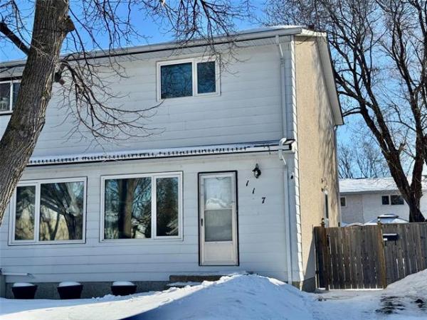 Home Photo - 117 Edelweiss Crescent