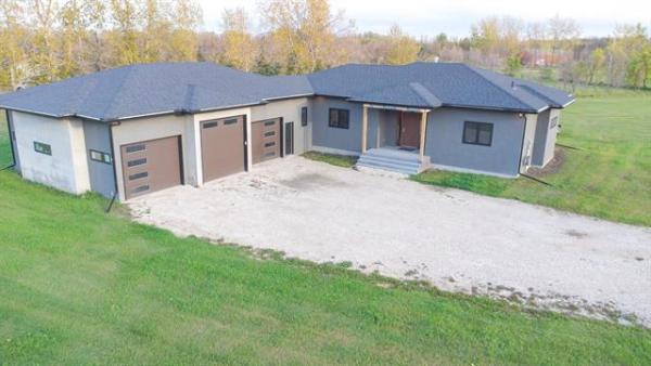 Home Photo - 9 Evelyn Way