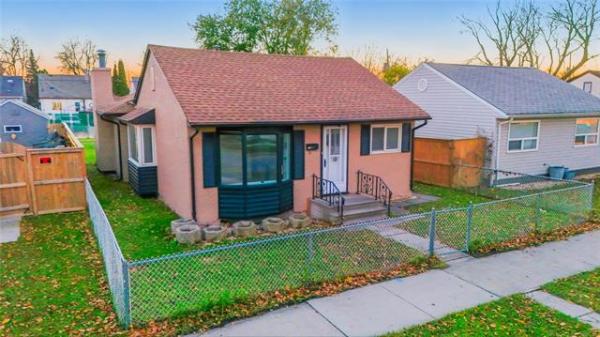 home photo - 756 Bannerman Avenue