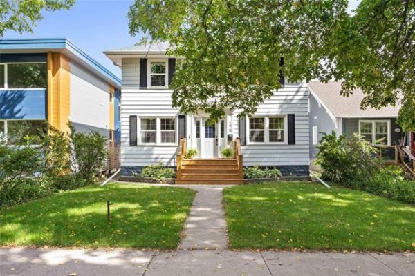 Home Photo - 178 Niagara Street