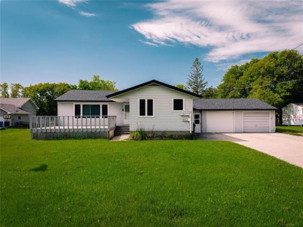home photo - 901 Colville Road
