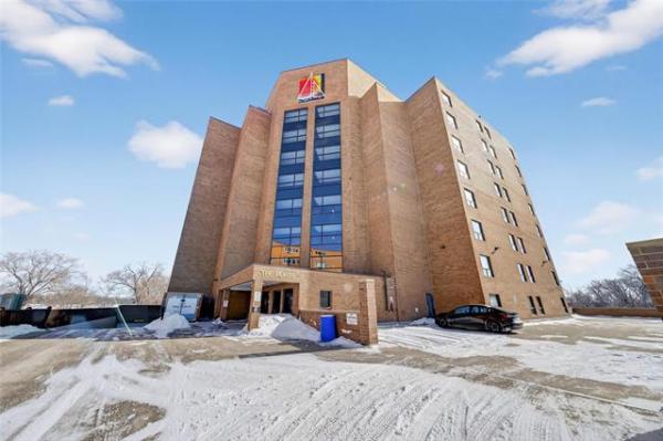 home photo - 204-1660 Pembina Highway