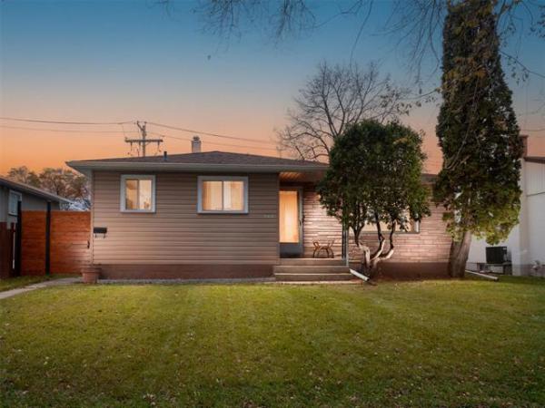 Home Photo - 980 Moncton Avenue