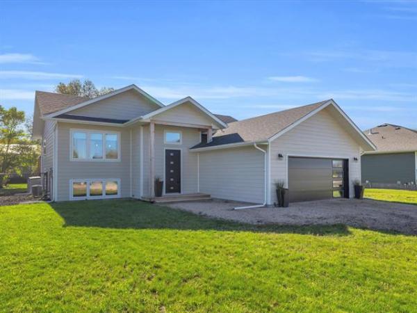 Home Photo - 10 Maynard Place