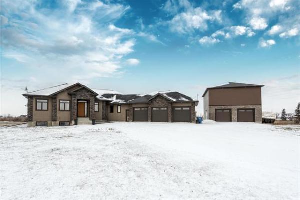 Home Photo - 700 Poneida Road