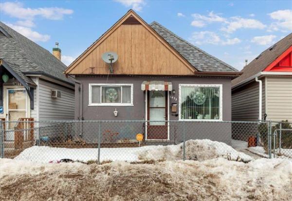 home photo - 1475 Alexander Avenue