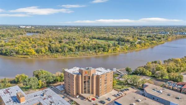 Home Photo - 303-1660 Pembina Highway