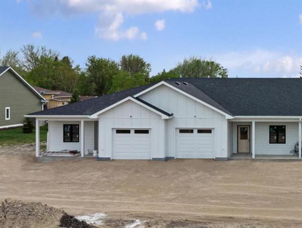 Home Photo - 18 Rue Du-Mi-Ro Street