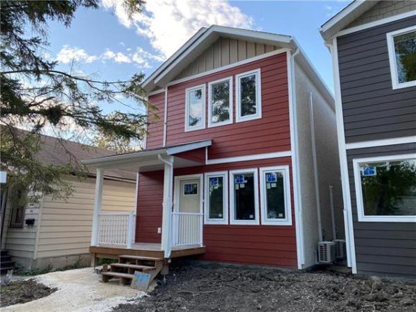 Home Photo - 799 Weatherdon Avenue