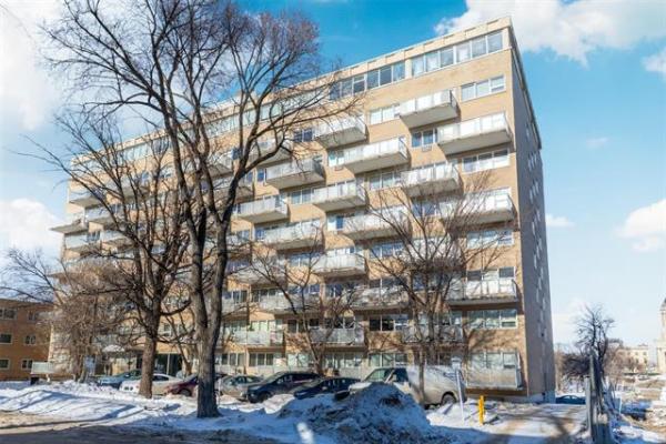 Home Photo - 408-71 Roslyn Road