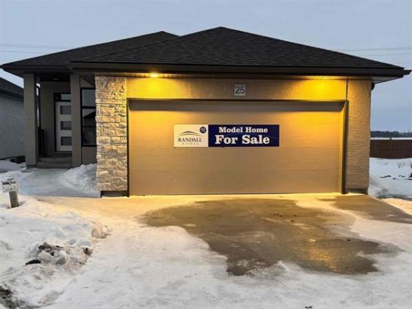 Home Photo - 25-100 GRANDE POINTE MEADOWS Boulevard