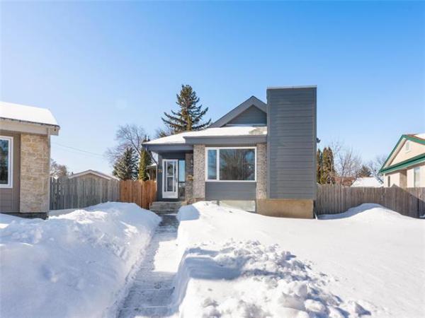 Home Photo - 74 Kennington Bay