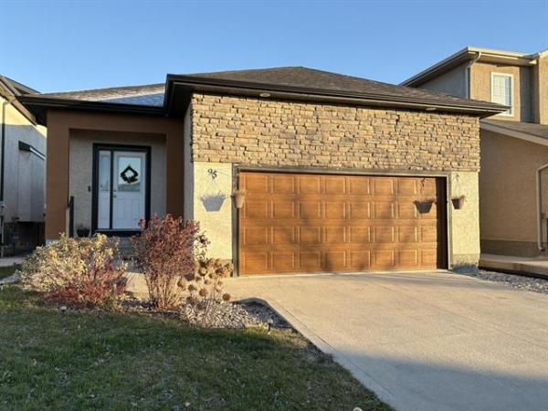 Home Photo - 95 Castlebury Meadows Drive