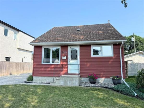 Home Photo - 1019 Royse Avenue