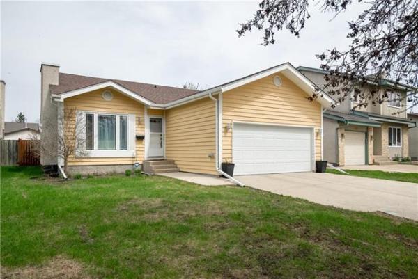 Home Photo - 97 Gobert Crescent