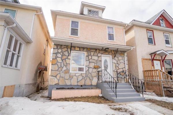 Home Photo - 450 Victor Street