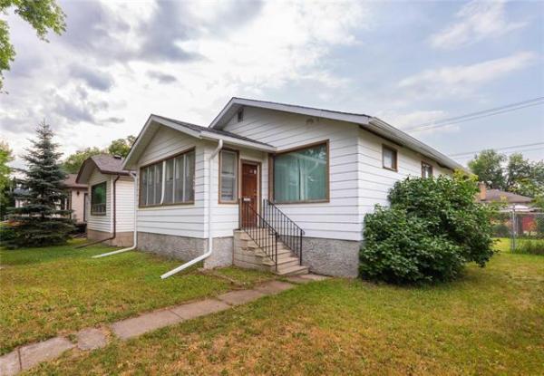 Home Photo - 1410 Bannatyne Avenue