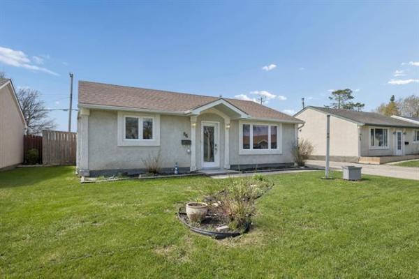 Home Photo - 86 Cornwall Boulevard