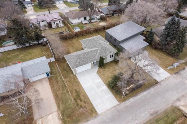 Home Photo - 230 3rd Avenue