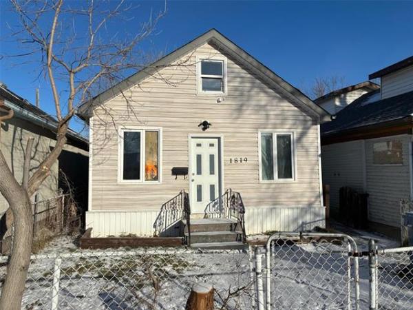 Home Photo - 1819 Midmar Avenue