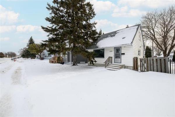 Home Photo - 808 Manhattan Avenue