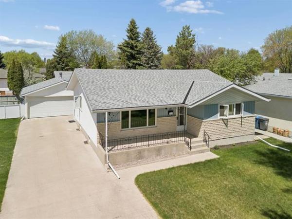 Home Photo - 19 Gemini Avenue