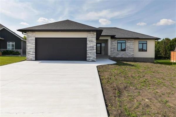 Home Photo - 22 Gold Finch Place