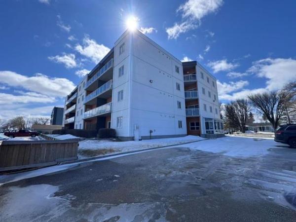 Home Photo - 303-39 1St Avenue