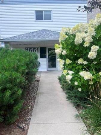 Home Photo - 208-1661 Plessis Road