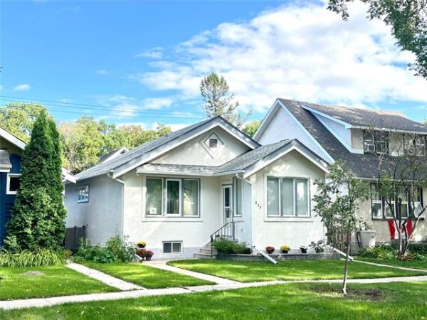 Home Photo - 217 Sherburn Street
