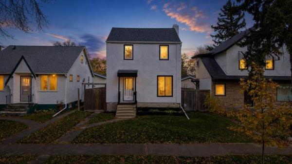 Home Photo - 434 De La Morenie Street