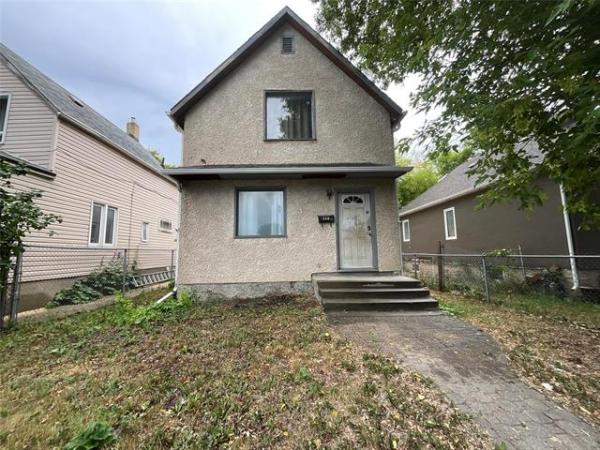 home photo - 833 Dufferin Avenue