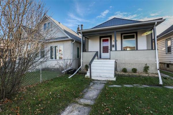 Home Photo - 502 Carlaw Avenue