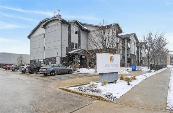 Home Photo - 110-215 Greenway Crescent