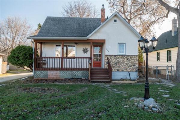 Home Photo - 304 Eugenie Street