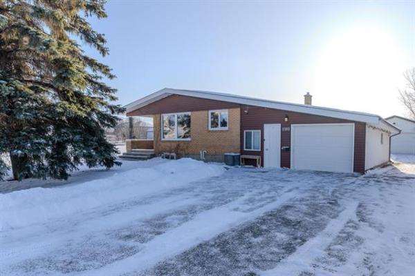 Home Photo - 1392 Ravelston Avenue