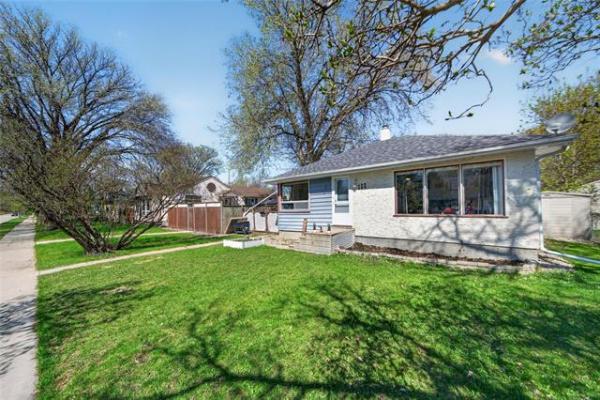 Home Photo - 133 Humboldt Avenue