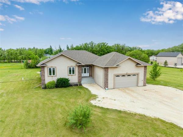 Home Photo - 10 CHIZICK Drive