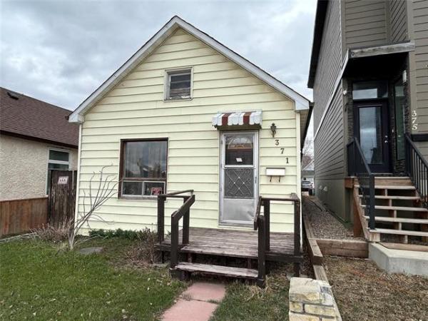 Home Photo - 371 Riverton Avenue