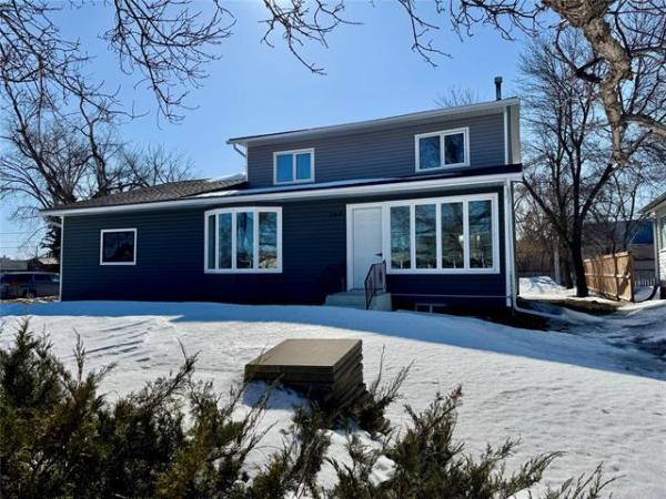 Home Photo - 264 RAILROAD Avenue