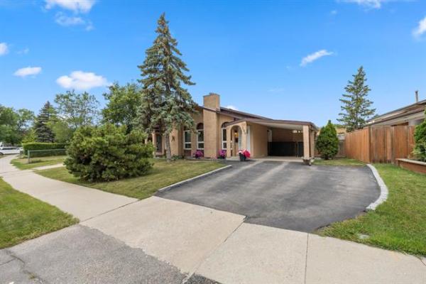 Home Photo - 380 Barker Boulevard