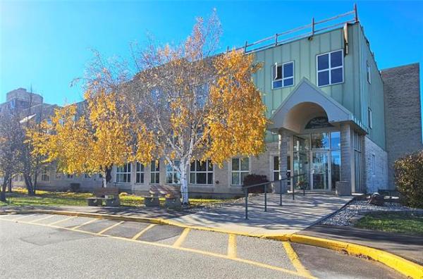 Home Photo - 206-895 Wilkes Avenue