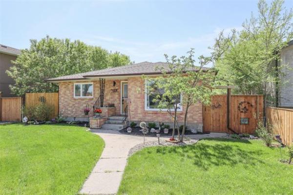 Home Photo - 308 Helmsdale Avenue