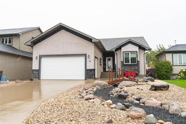 Home Photo - 23 Creekside Boulevard