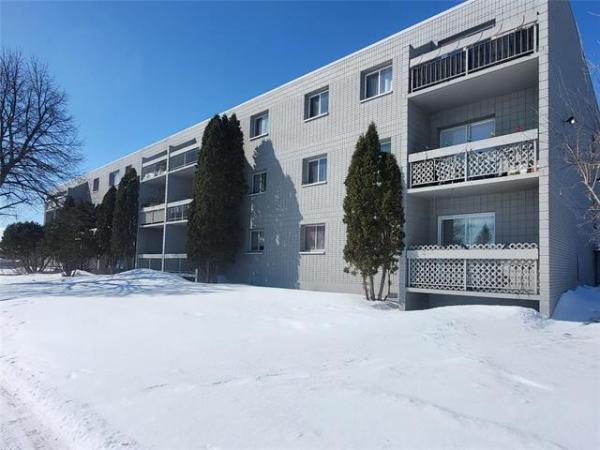 Home Photo - 211-65 MAIN Street