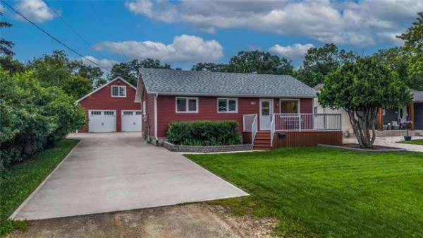 Home Photo - 187 Robindale Road