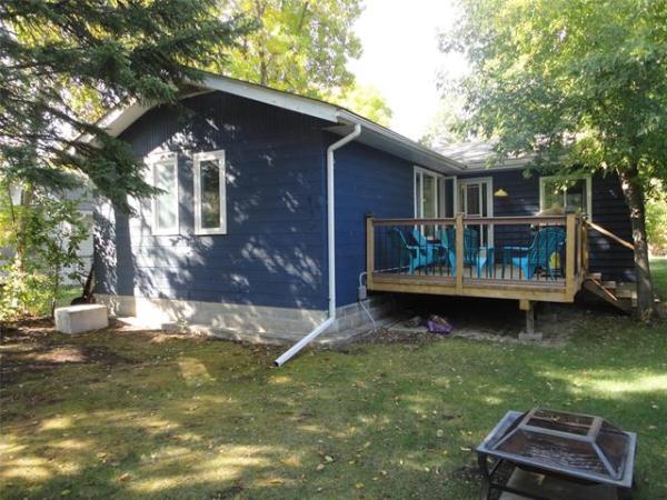 Home Photo - 332 9 Highway