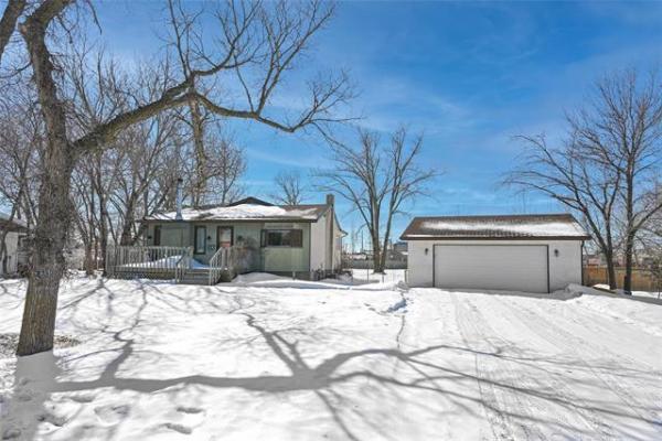 Home Photo - 410 ROSSMORE Avenue